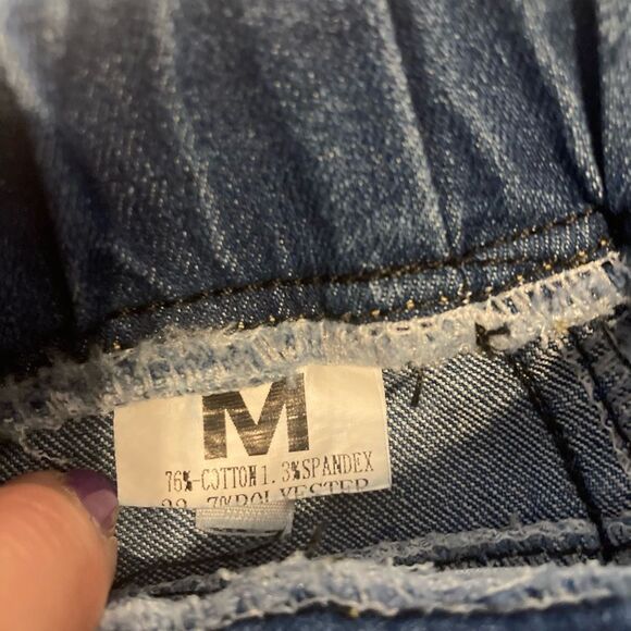 Girl's Toddler St. Patrick's day outfit, Clover Ruffled Shirt & Denim Leggings - Picture 4 of 6